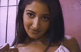 india dewi cewek seksi di dia kamar