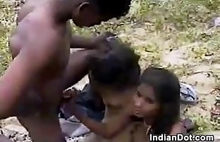 Amatorskie indianie mając Seks Na świeżym powietrzu