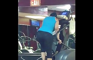 jalang bergerak beliau pantat di yang gym