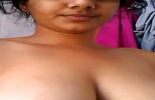 Pooja desi indian babe bhabhi shows off big boobs, ass n hot trimmed pussy