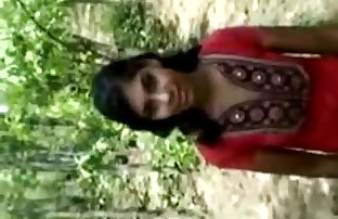 indyjski Nastolatek mając Seks na zewnątrz z Jej BF