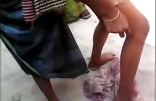 Desi Indian Randi Shaved Pussy Super Chudai video www.desihoney.com