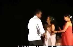 india penari telanjang menunjukkan off mereka dicukur twats