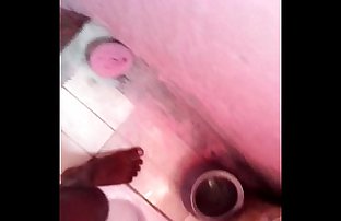 الهندي GF مارس الجنس بجد في حمام