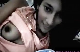 Webcam Solo with an Indian Chick Flashing Her Tits: Porn d4